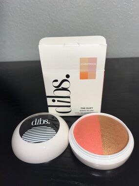 The Duet Baked Blush in Starstruck (Peach & Bronze)